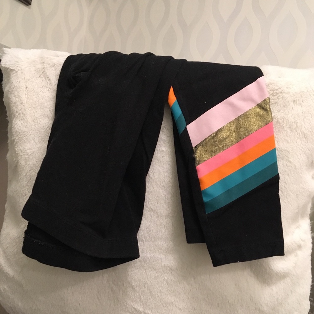 Black active leggings